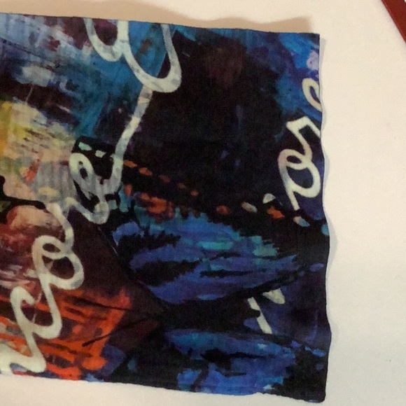 Encore Size Small Butterfly Print Flowy Sleeves. Made in USA - Picture 4 of 4